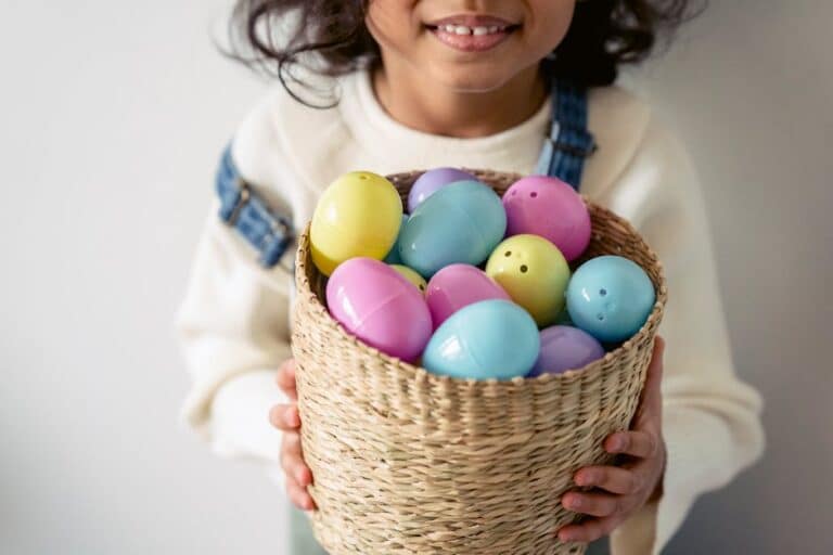 indoor easter scavenger hunt